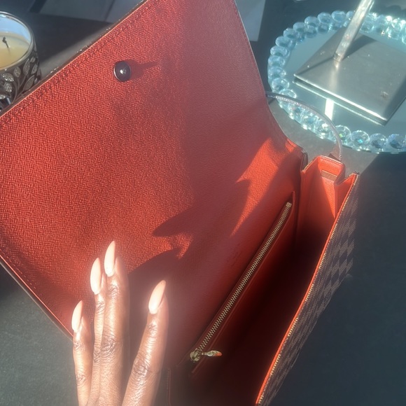 LOUIS VUITTON Tribeca Carre⚜️ - Picture 5 of 15